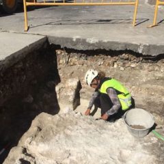 Se amplía el estudio arqueológico en la plaza de la Soledad