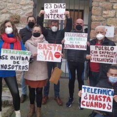 Vecinos y colectivos de Fuentepelayo reclaman restaurar la conexión a internet
