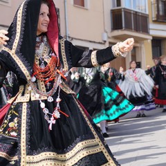 Bailes y pasacalles por Santa Águeda en Cuéllar y pueblos de la comarca