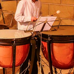 Ritmo de tambores con F.A.R. Drums en los conciertos de la Escuela
