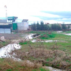 «No mas mierda» denuncia que la contaminación se extiende al arroyo Malucas