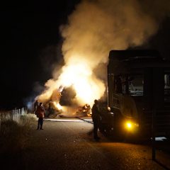 Arde un camión cargado de paja en la autovía A-601