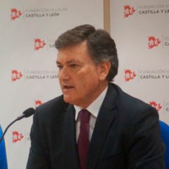 Paco Vazquez será el nuevo secretario regional del Partido Popular