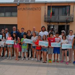 Los alumnos de San Gil entregan 891 euros del Desafío Solidario al Banco de Alimentos