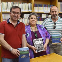 Los libros de Rosana Marugán donados a la biblioteca de Coca