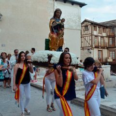 La Virgen del Rosario en procesión