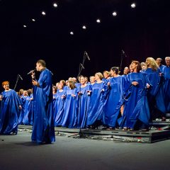 Concierto solidario del Coro gospel Good News en la clausura de Las Edades