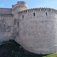 La restauración de la fachada oeste del castillo de Cuéllar en manos de la Junta