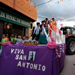 Los pegueros se visten de fiesta por San Antonio