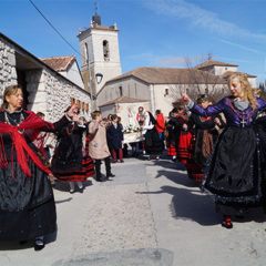 Bailes a Santa Águeda en Hontalbilla y Cozuelos de Fuentidueña