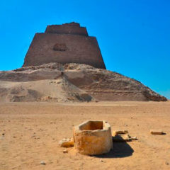 Egipto (7): Viajando con escolta por el desierto