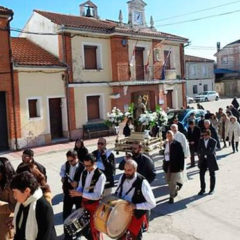 Los vecinos de Fuentepiñel celebran la fiesta de San Nicolasillo