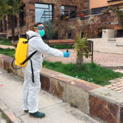 Desinfección en la residencia de Mayores de Valdihuertos, de Cuéllar, por una unidad del ejército