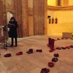 ‘Zapatos rojos’ en Cuéllar contra la violencia de género